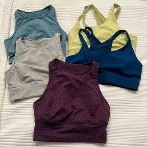 Set of 5 sports bras/tops